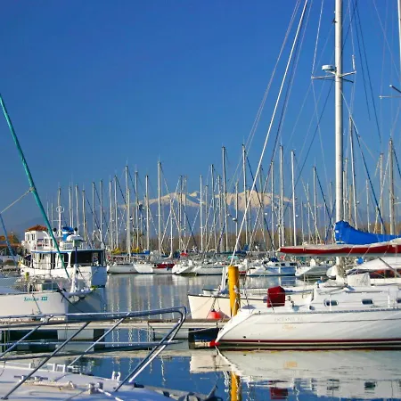 Holiday Les Dauphins By Interhome *