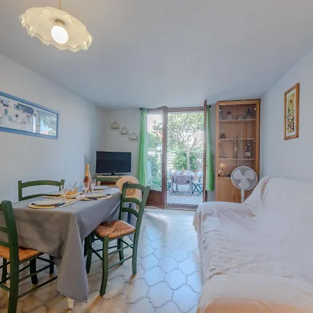 Holiday Les Dauphins By Interhome Casa vacanze *