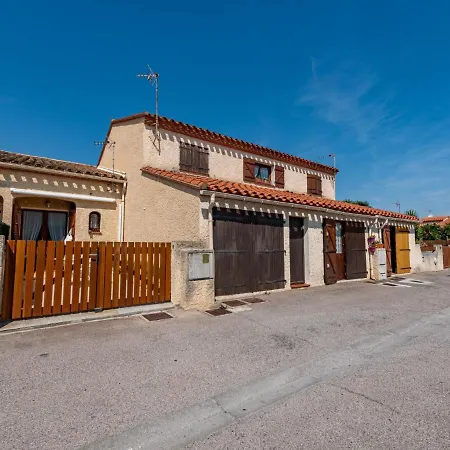 Casa vacanze Holiday Les Dauphins By Interhome