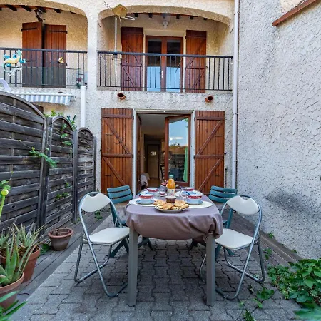 Casa vacanze Holiday Les Dauphins By Interhome