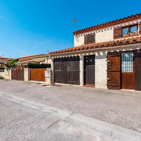 Holiday Les Dauphins By Interhome *
